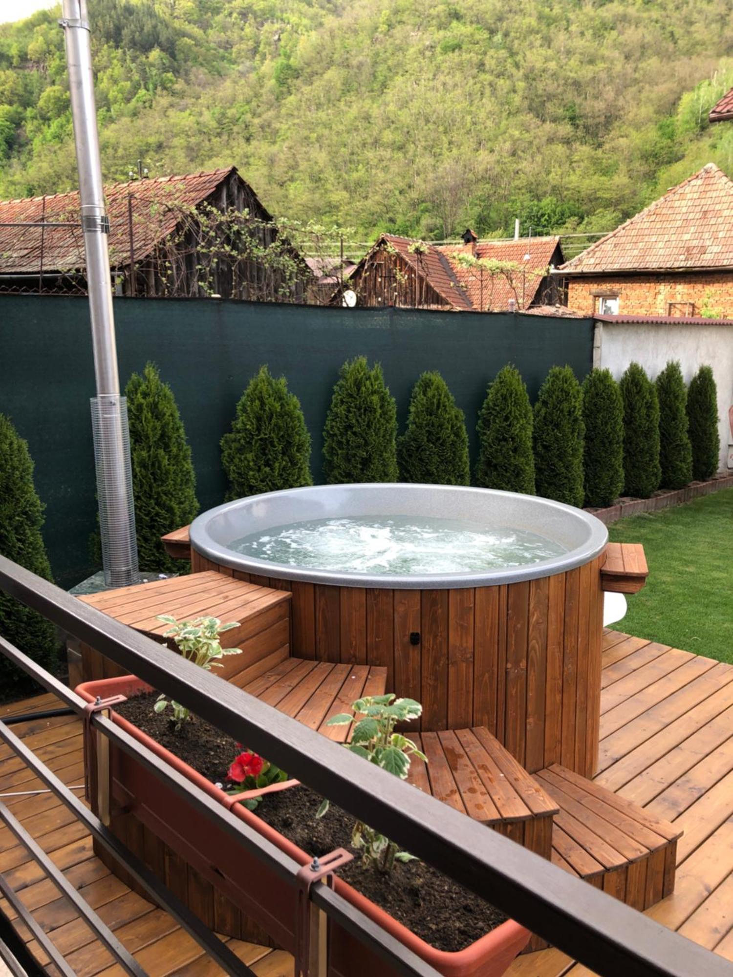 Vila Rodica Transalpina ชูกัก ภายนอก รูปภาพ